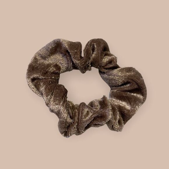 🆕 2/$20 Velvet Scrunchie Duo - Picture 2 of 3